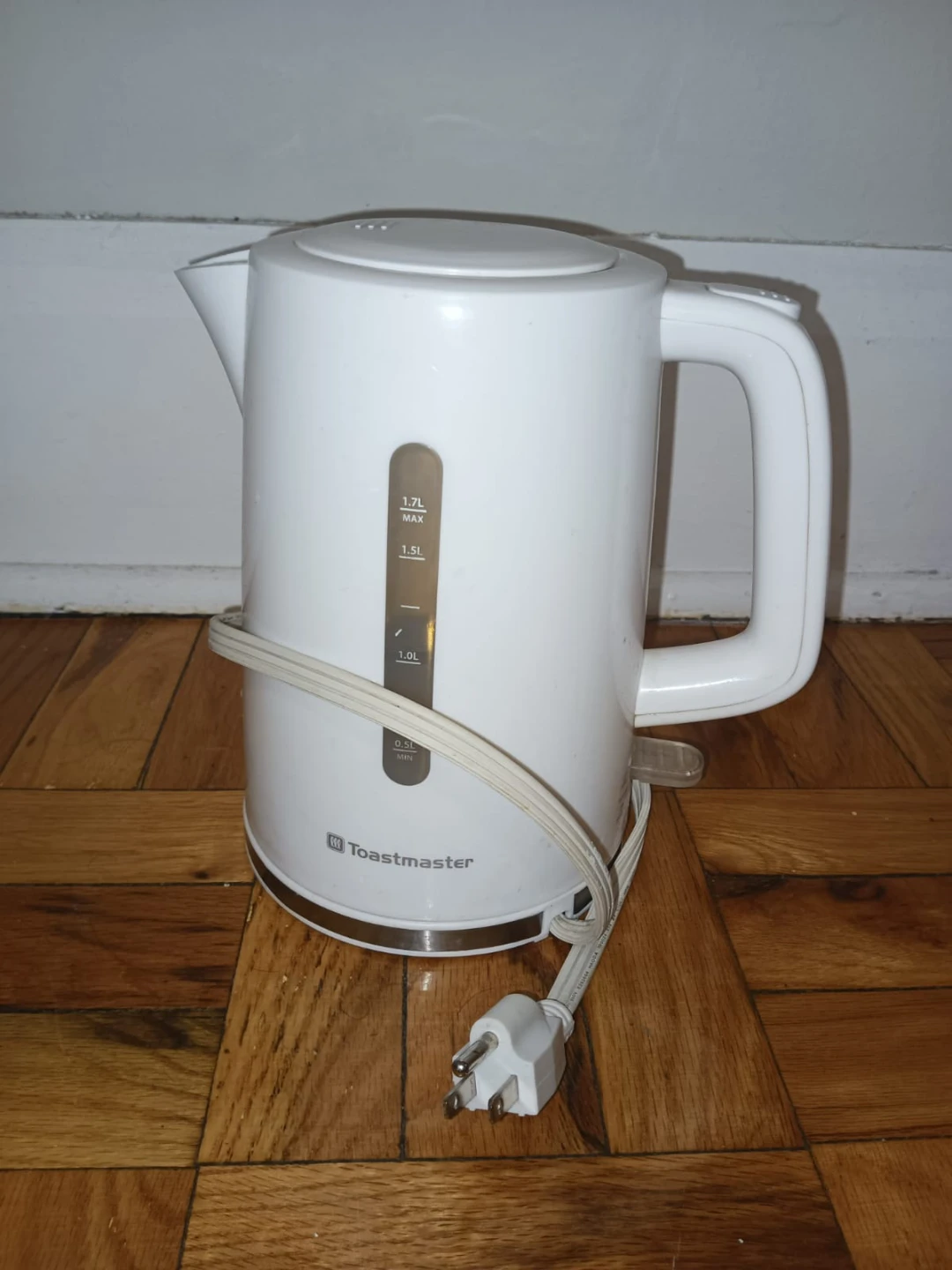 Toastmaster White Electric Kettle 1.7L