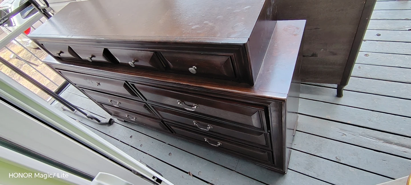 Dark Brown Dresser with 10 Drawers - photo 3
