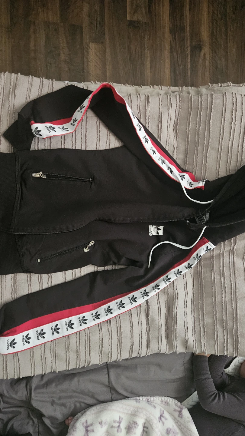 Adidas Tracksuit - photo 3