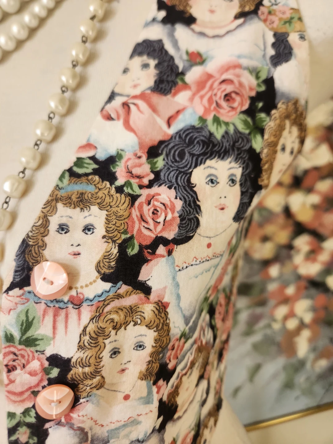 Vintage XS Doll Print Vest PETITE & PRETTY - photo 4