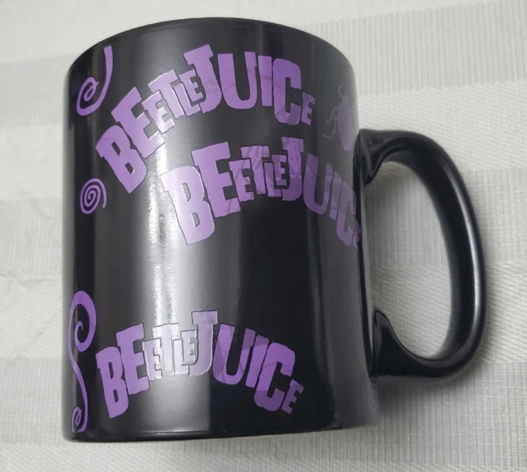 New XL Heat change mug Beetlejuice - photo 3