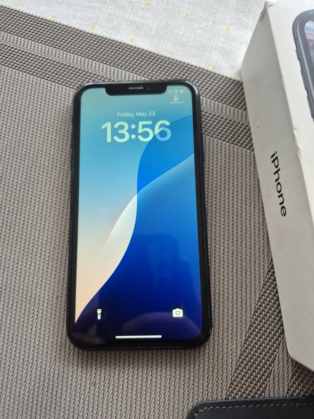 Apple iPhone XR, Black 64gb - photo 4