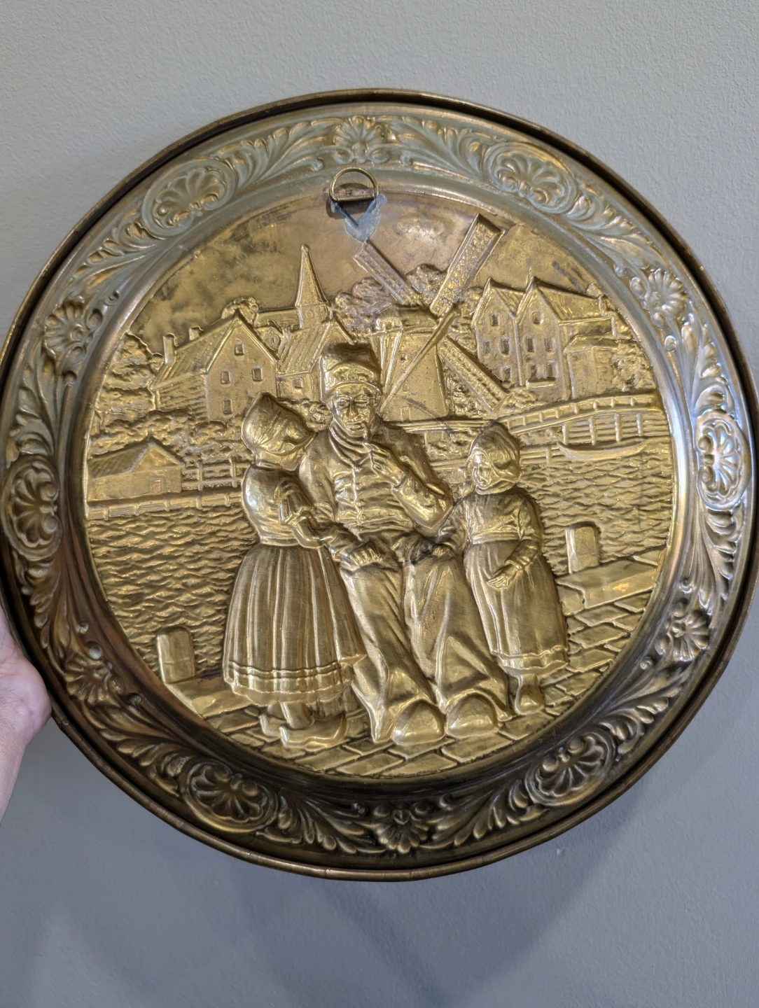 Vintage Brass wall plate 15" - photo 2