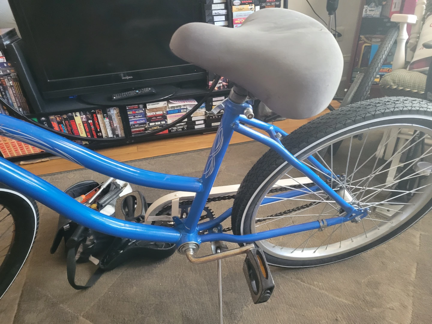 24in. Huffy  Cranbrook single speed bike, foot brake. - photo 3
