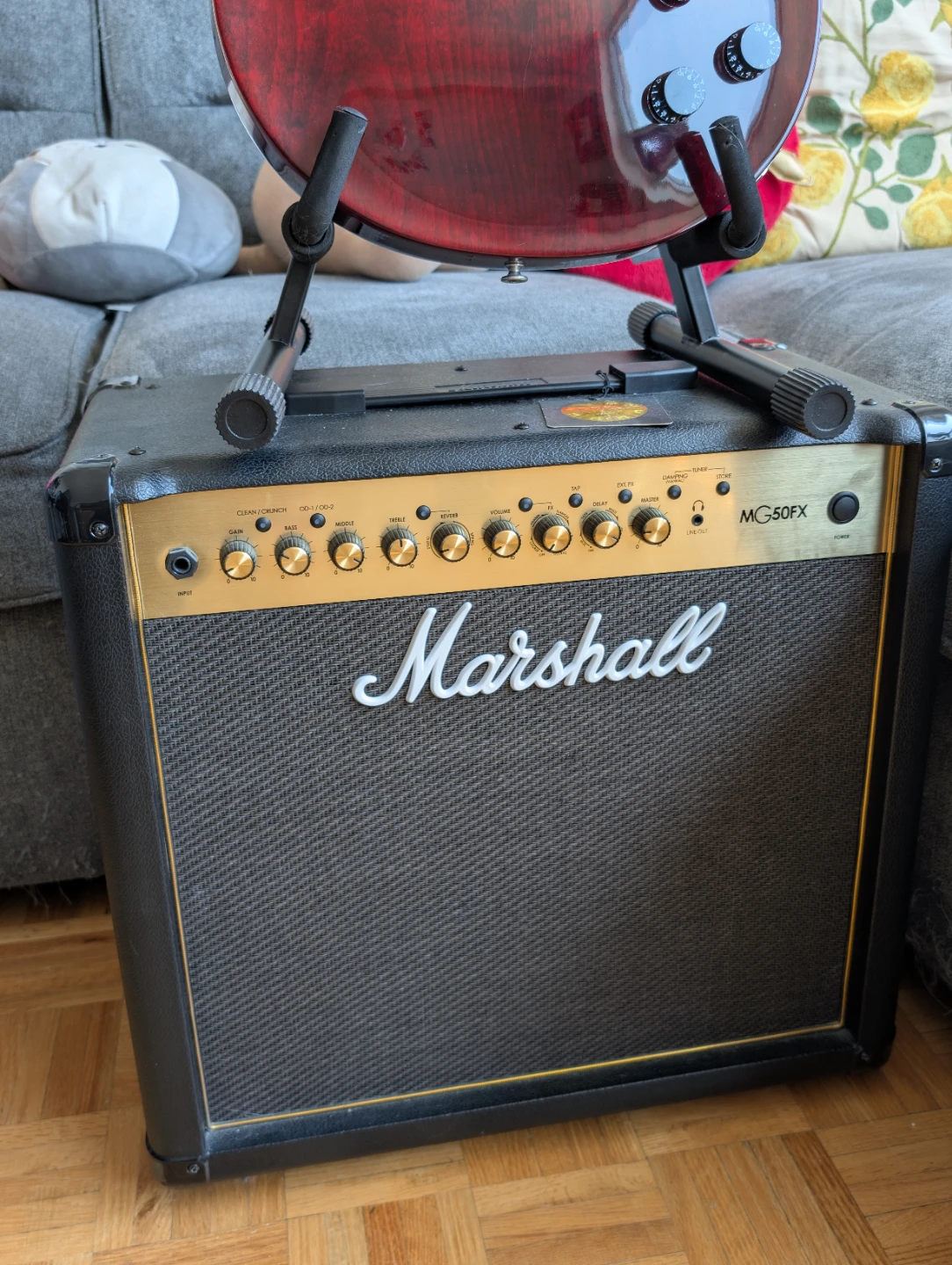 Gibson Les Paul Studio Electric Guitar with Marshall MG50FX Amp - photo 4