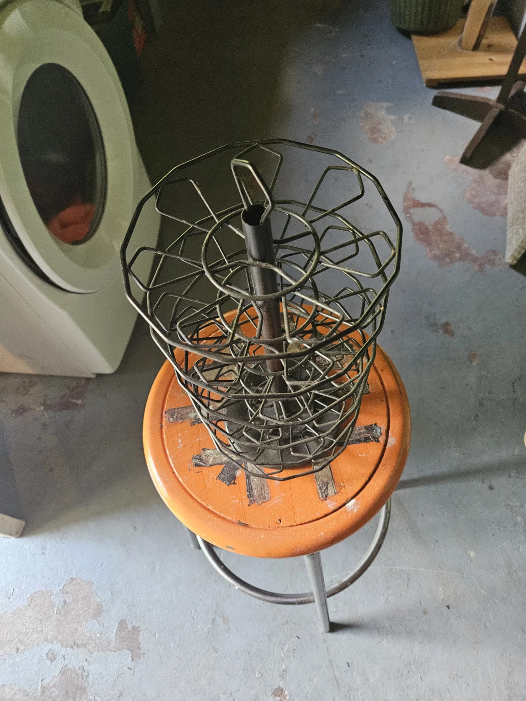 Black Metal 5-Tier Rotating Display Stand - photo 3