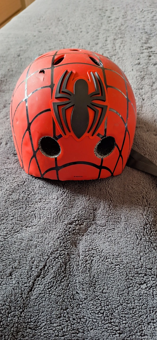 Spider-Man Kids Helmet Ages 5 and Up - photo 3