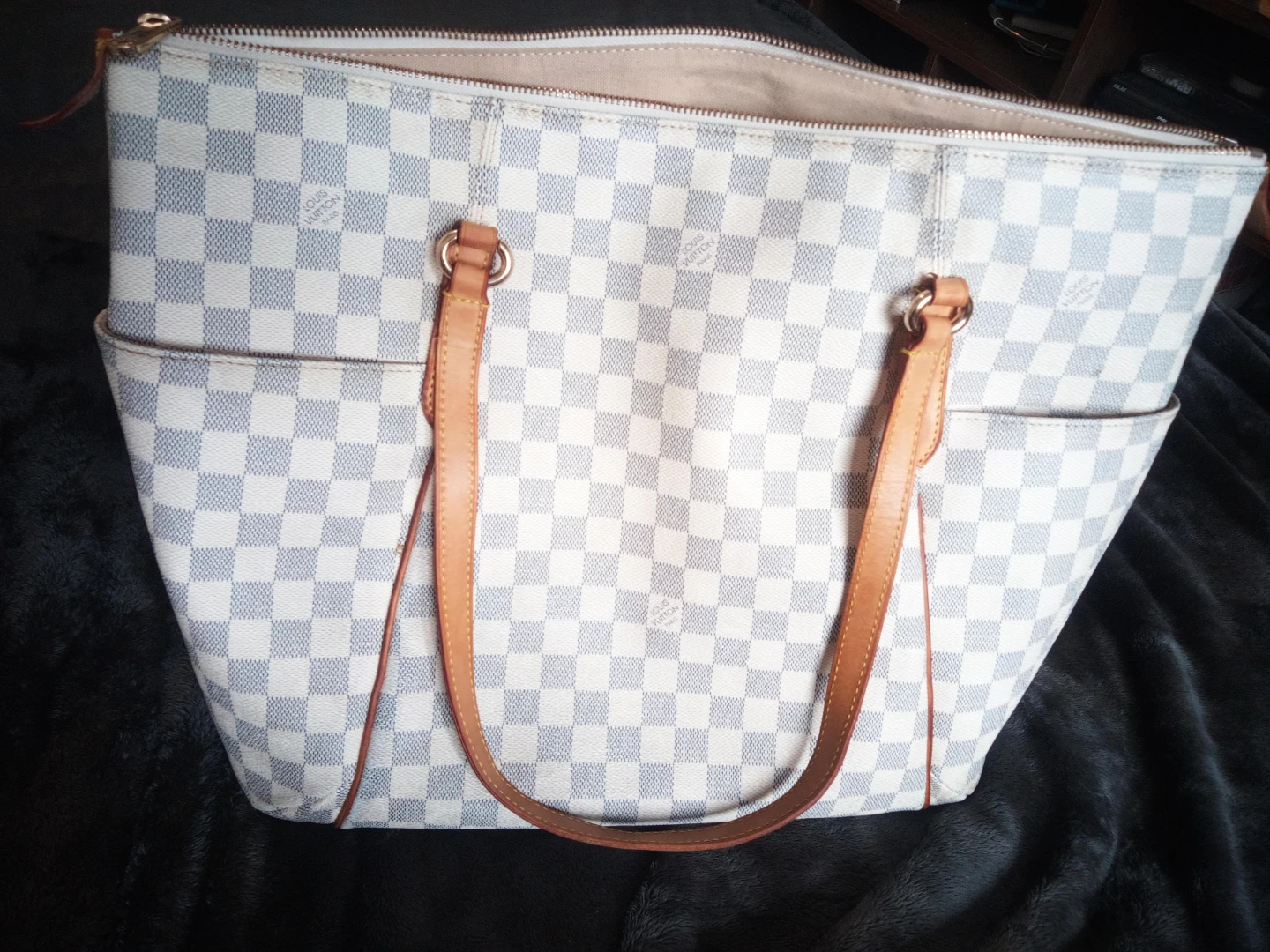 Louis Vuitton Damier Azur Speedy 30