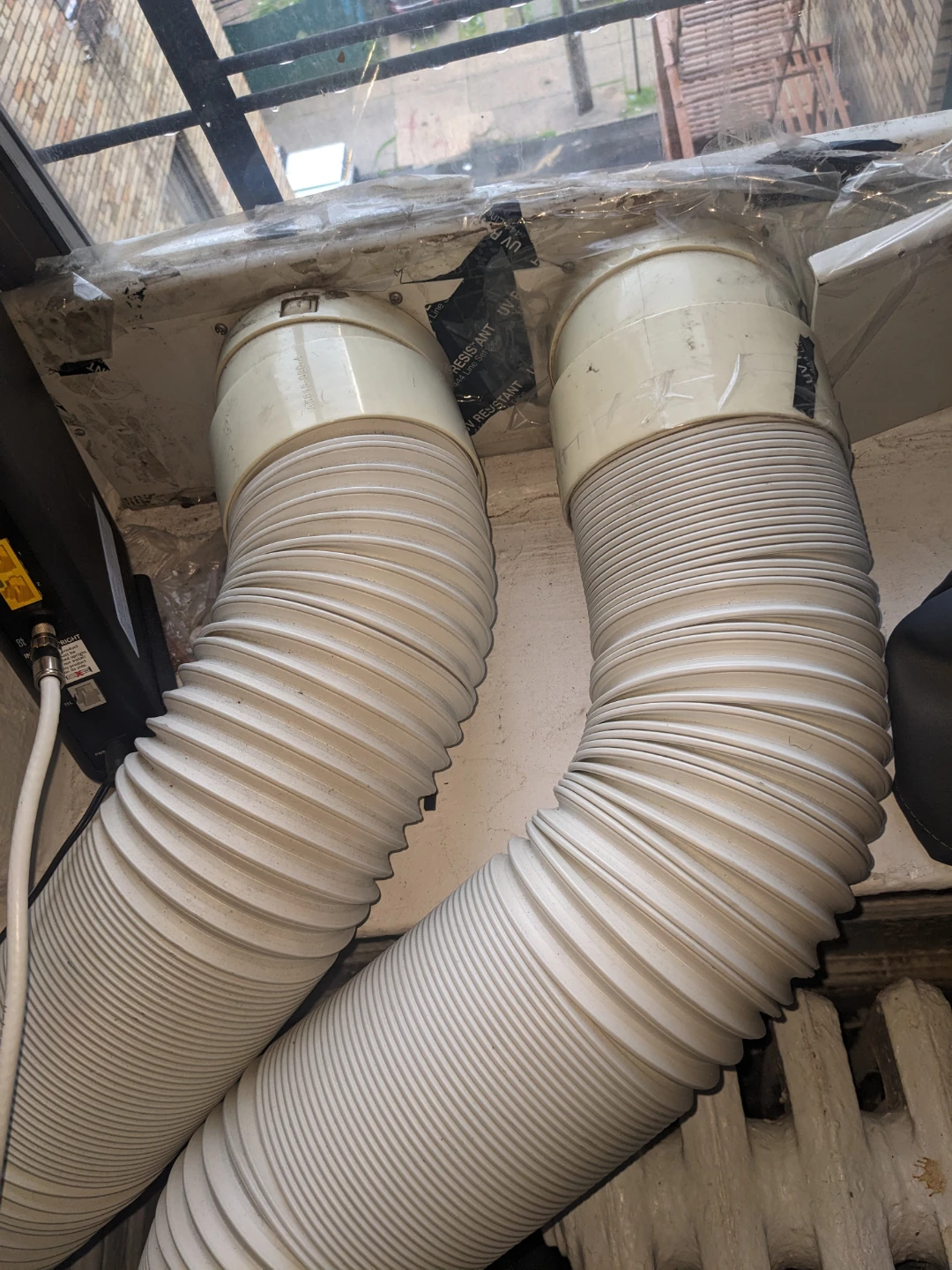 Friedrich Portable Air Conditioner with Exhaust Hoses - photo 2
