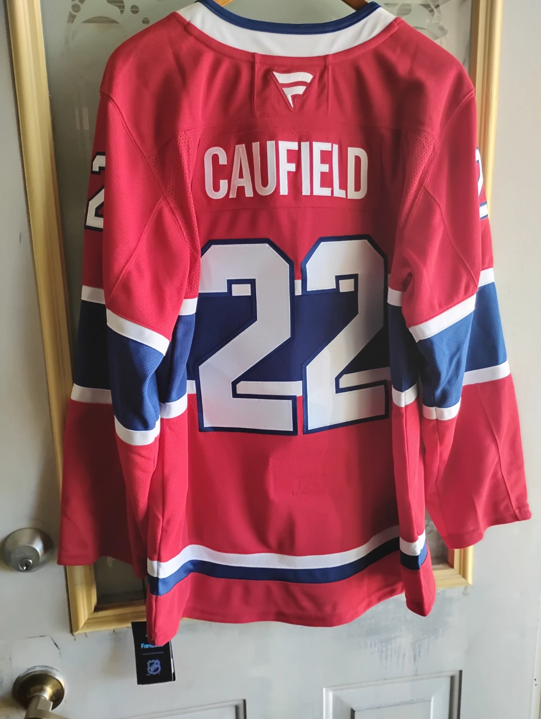 Montreal Canadiens - Cole Caufield (BRAND NEW)