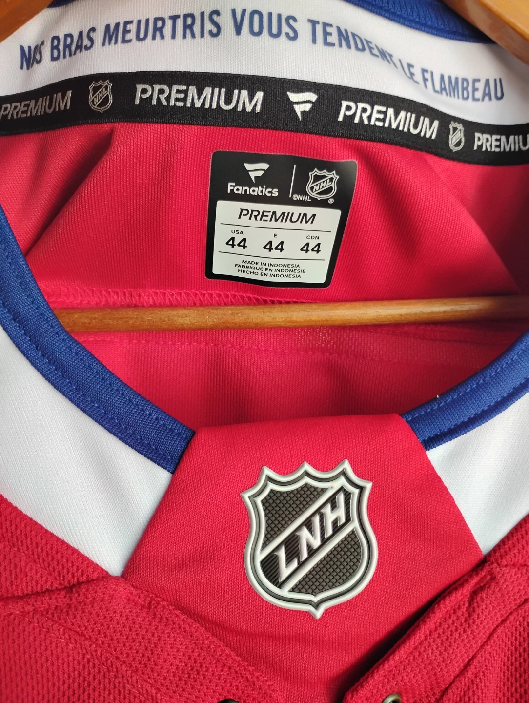 Montreal Canadiens - Cole Caufield (BRAND NEW) - photo 3