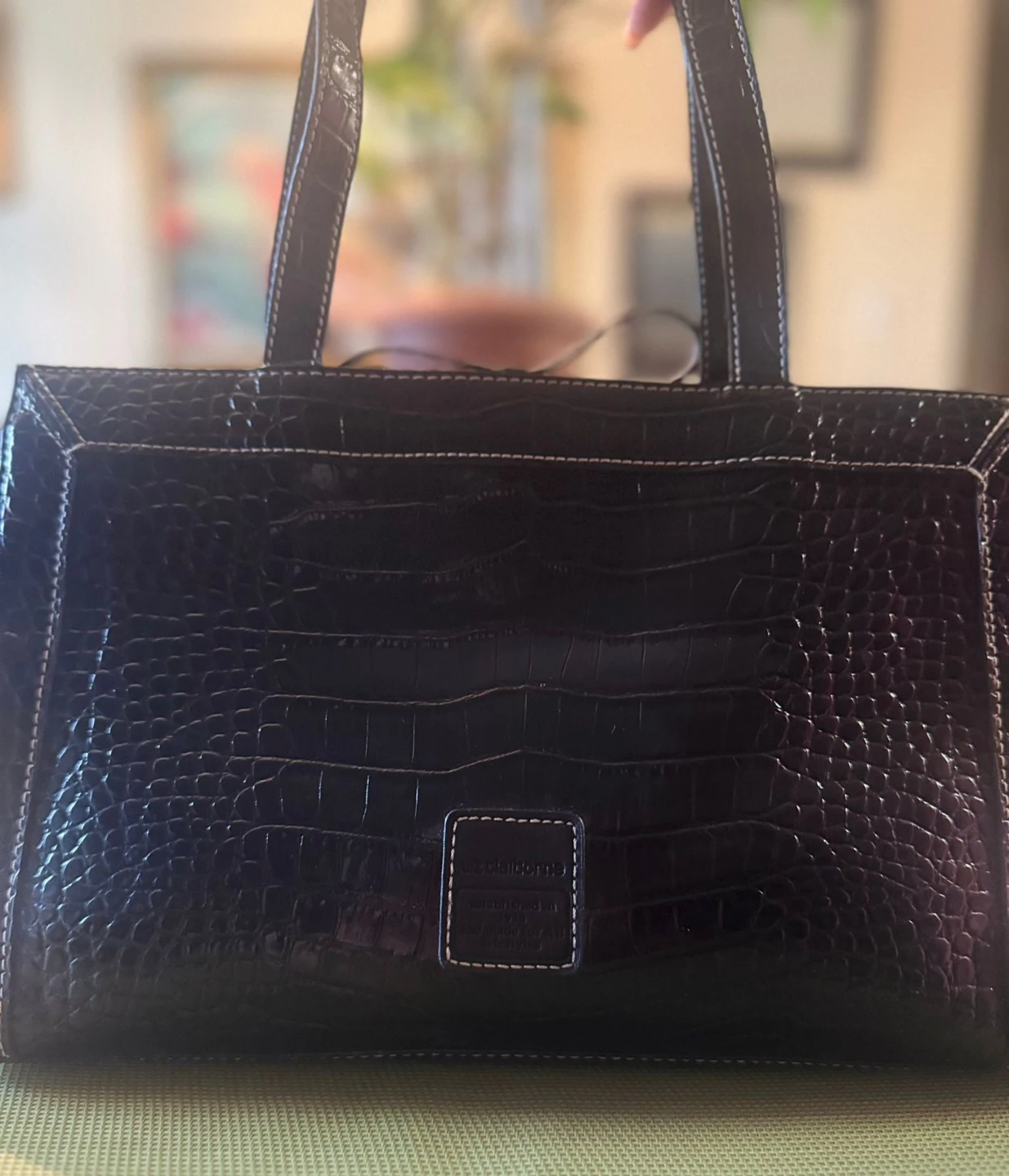 Liz Claiborne Croc Embossed Tote Bag - photo 3