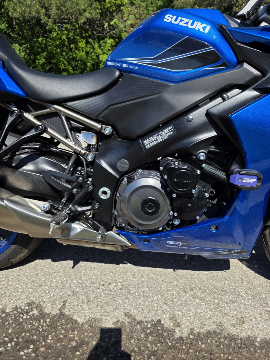 Suzuki GSX-S 1000 GT Motorcycle - photo 3