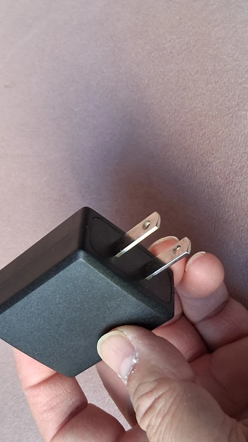 USB A power adaptor 5V 2A - photo 5