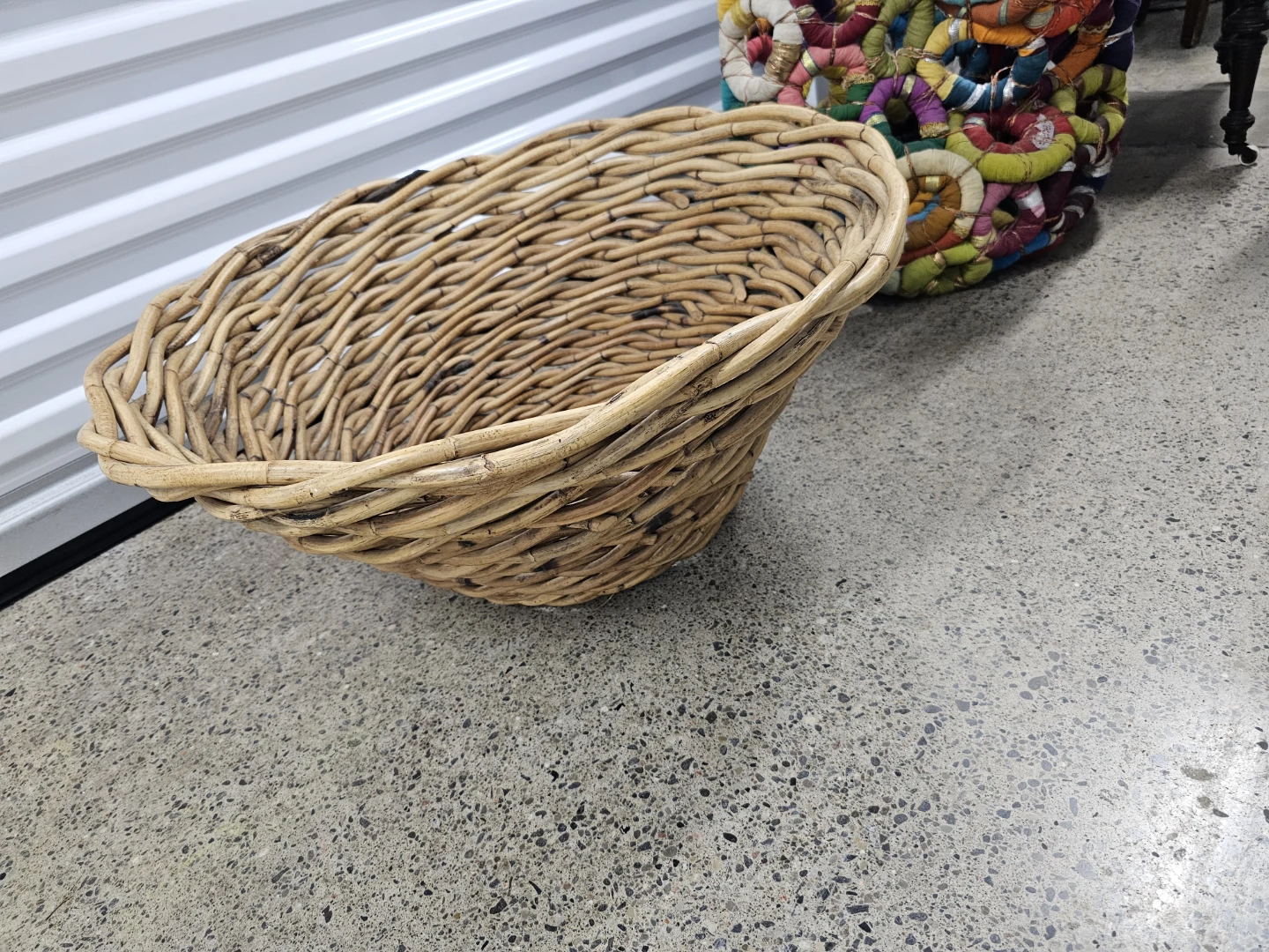 Large Wicker Basket - photo 2