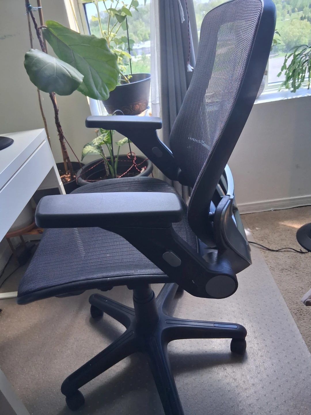 Ergonomic Office Chair - Black Mesh