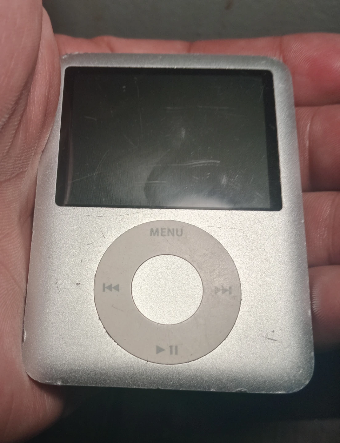 Apple iPod 3 generation silver 4gb