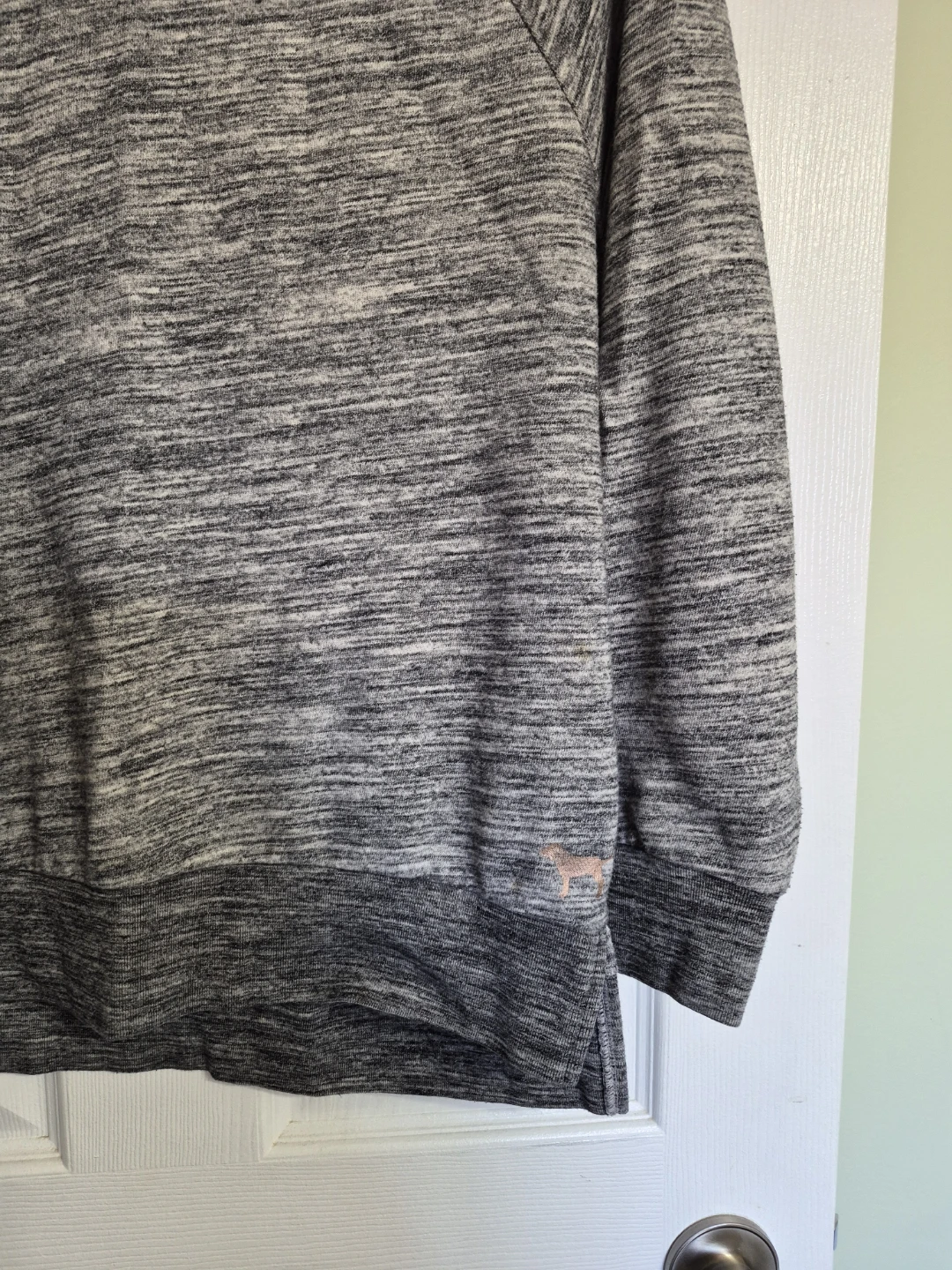 Ladies Size Small Pink Victoria Secret Grey Light Sweater - photo 2