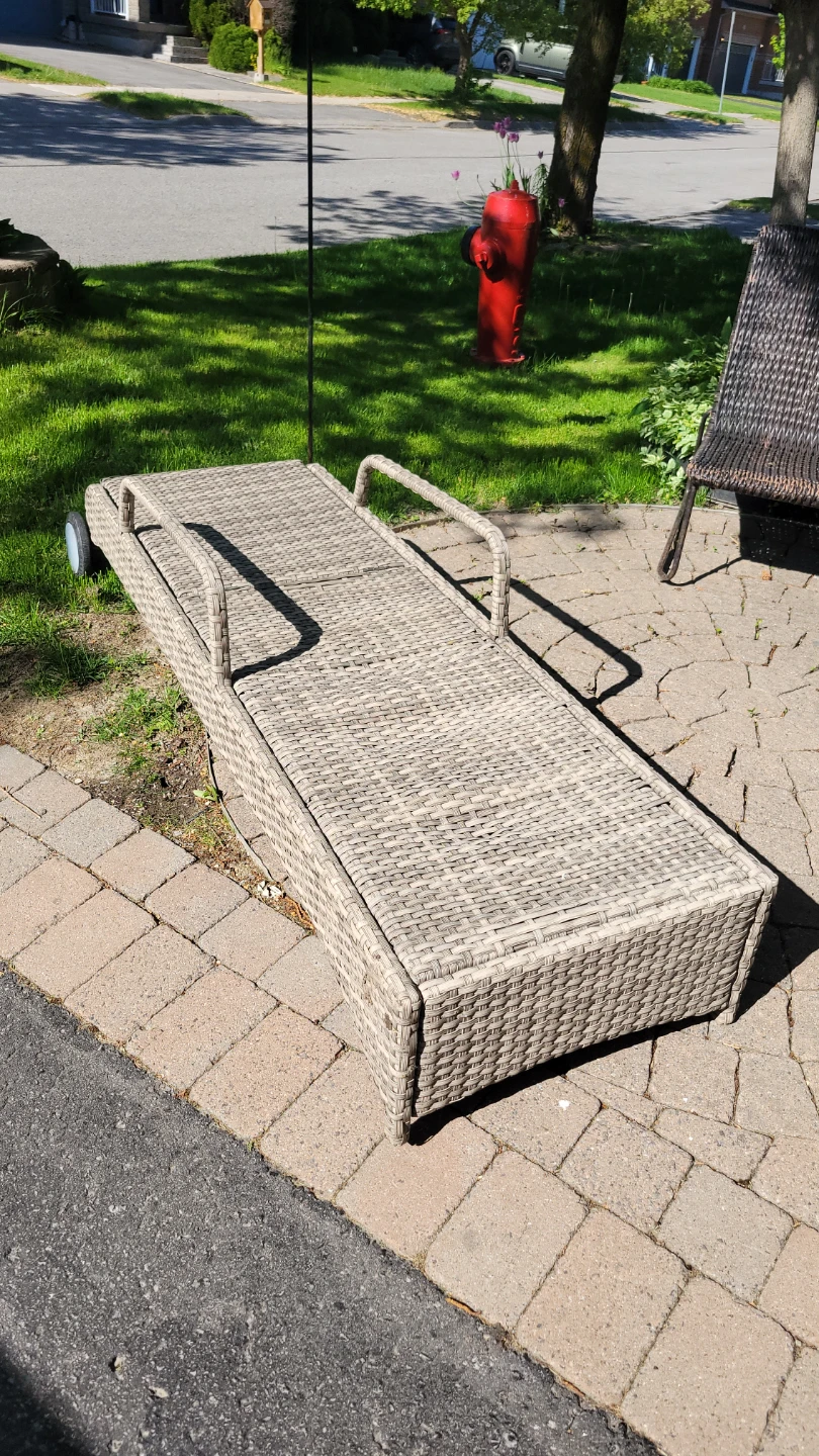 Wicker Chaise Lounge Chair with Wheels - photo 2