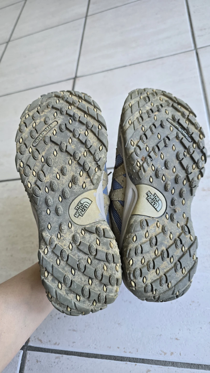 The North Face Women's Hiking Shoes Size 5 - photo 3