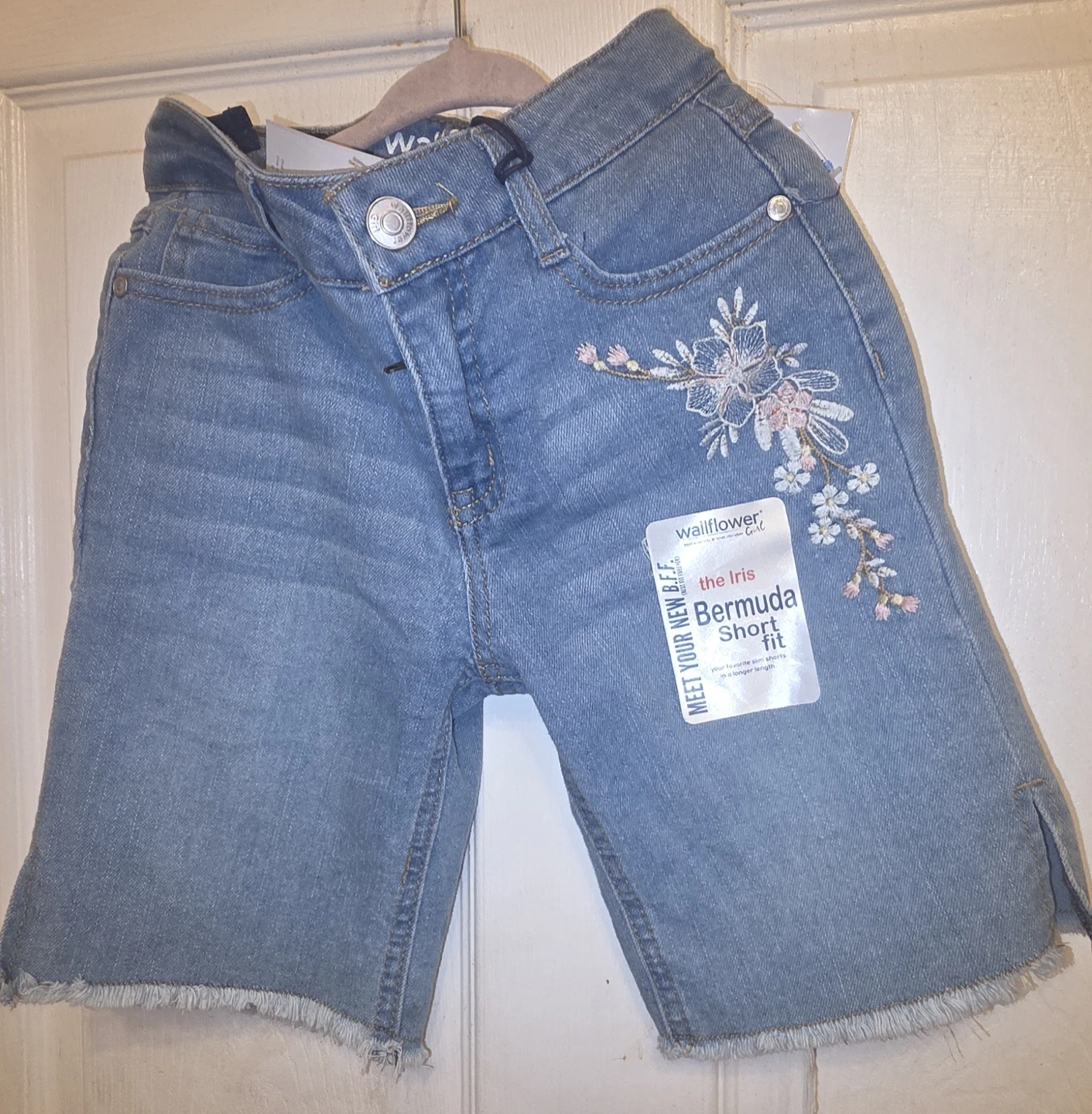 Wallflower The Iris Bermuda Shorts Size 8 - photo 2