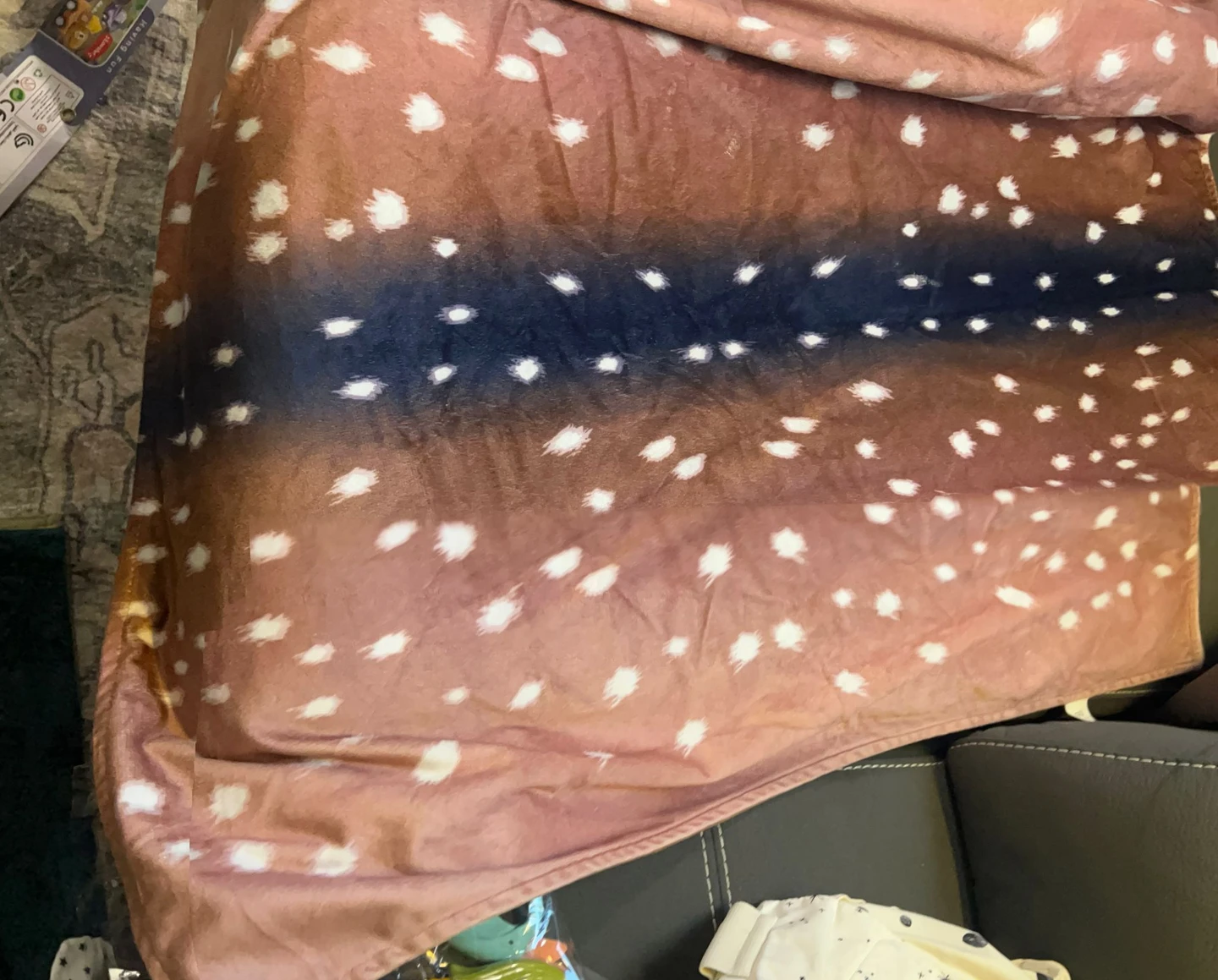 Fawn Print Blanket - photo 2
