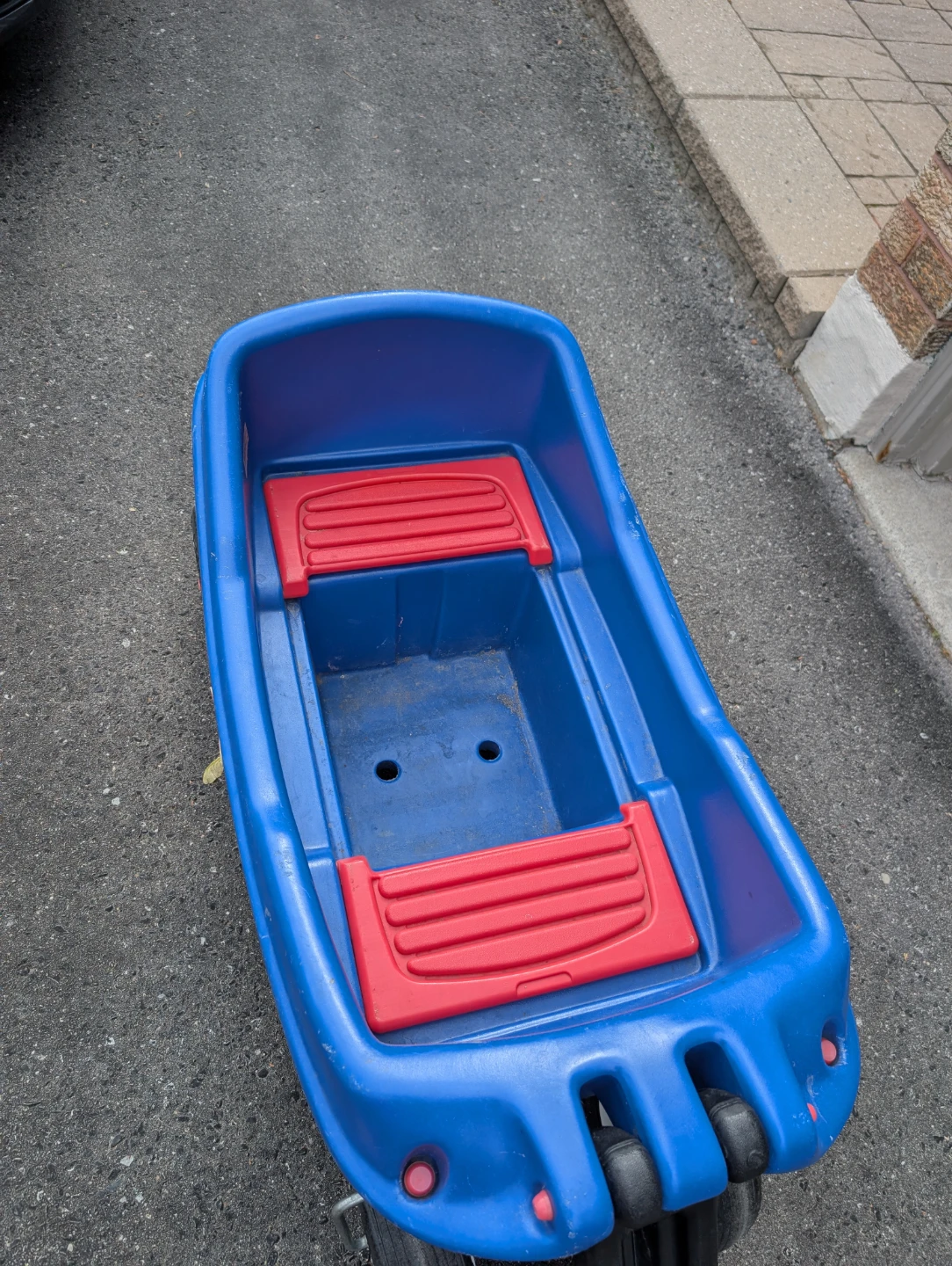 Little Tikes Blue Wagon - photo 3
