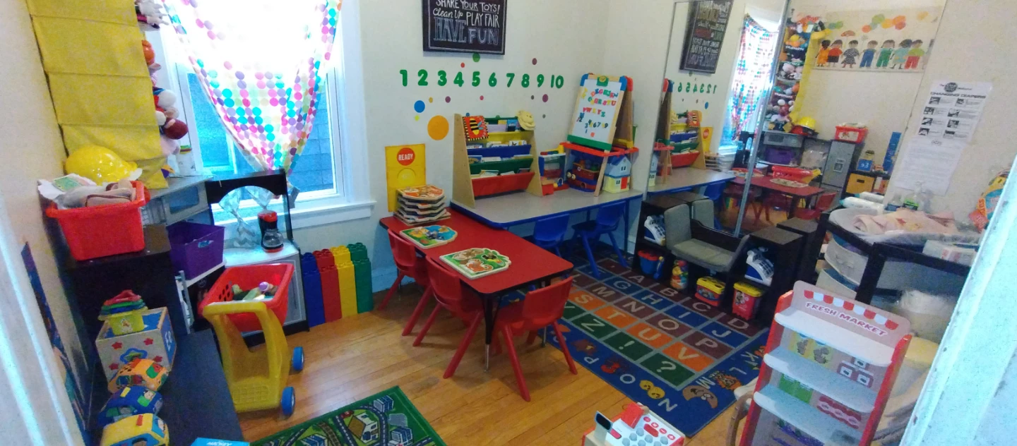 Daycare downsizing Sale - photo 2