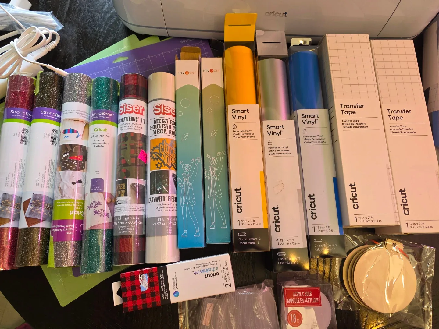 Cricut Maker 3 with Vinyl, Transfer Tape & Tools - photo 2