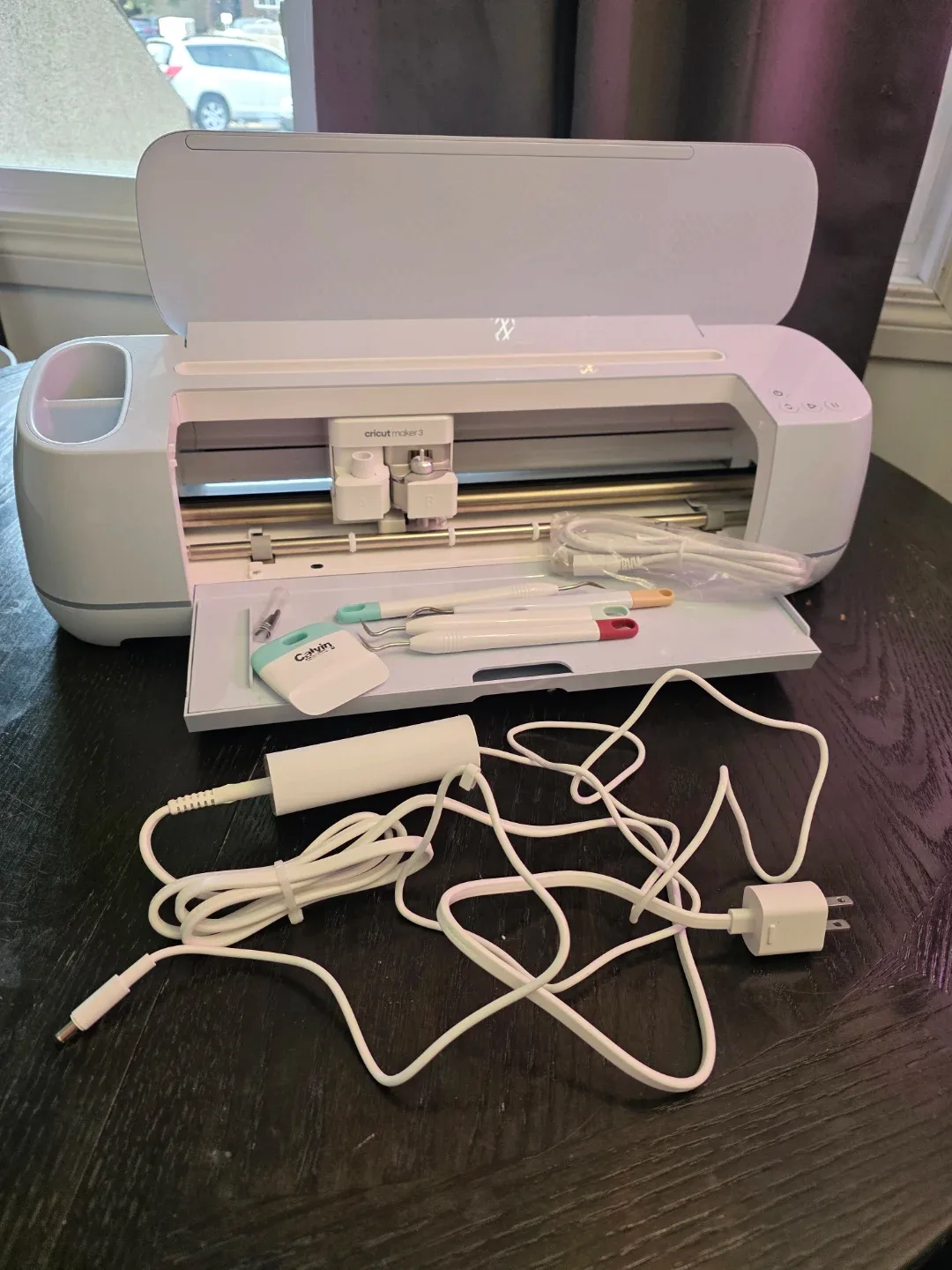 Cricut Maker 3 with Vinyl, Transfer Tape & Tools - photo 4