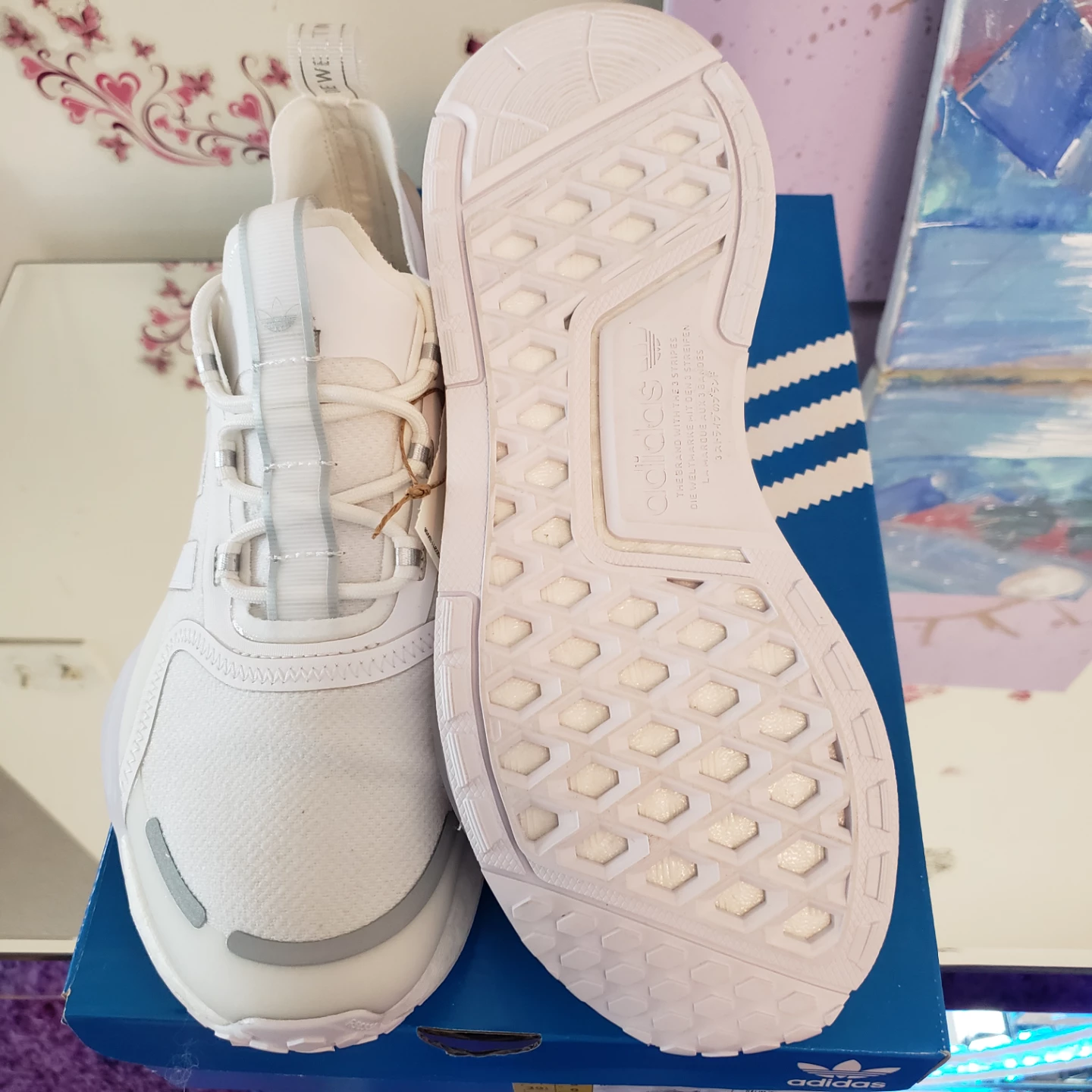 Brand new Adidas NMD V3 W running shoes sale - photo 4