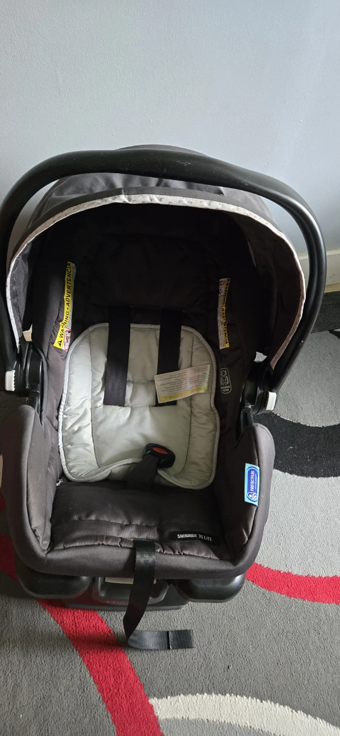 Graco SnugRide 35 Lite Infant Car Seat