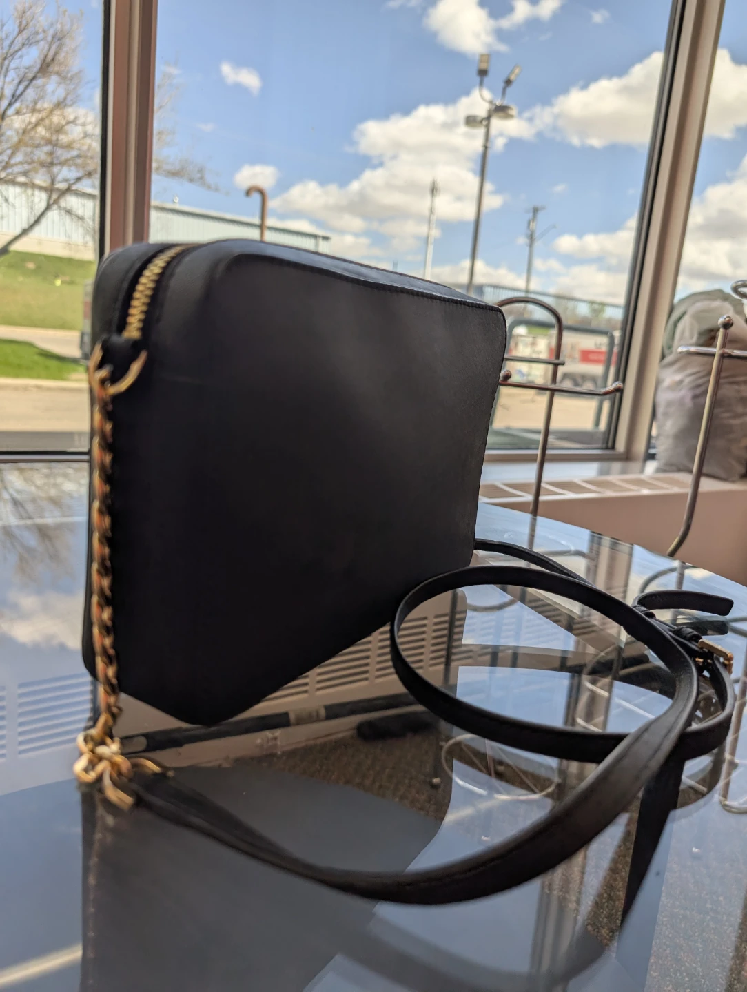 Michael Kors Black Leather Crossbody Bag with Gold Chain - photo 4