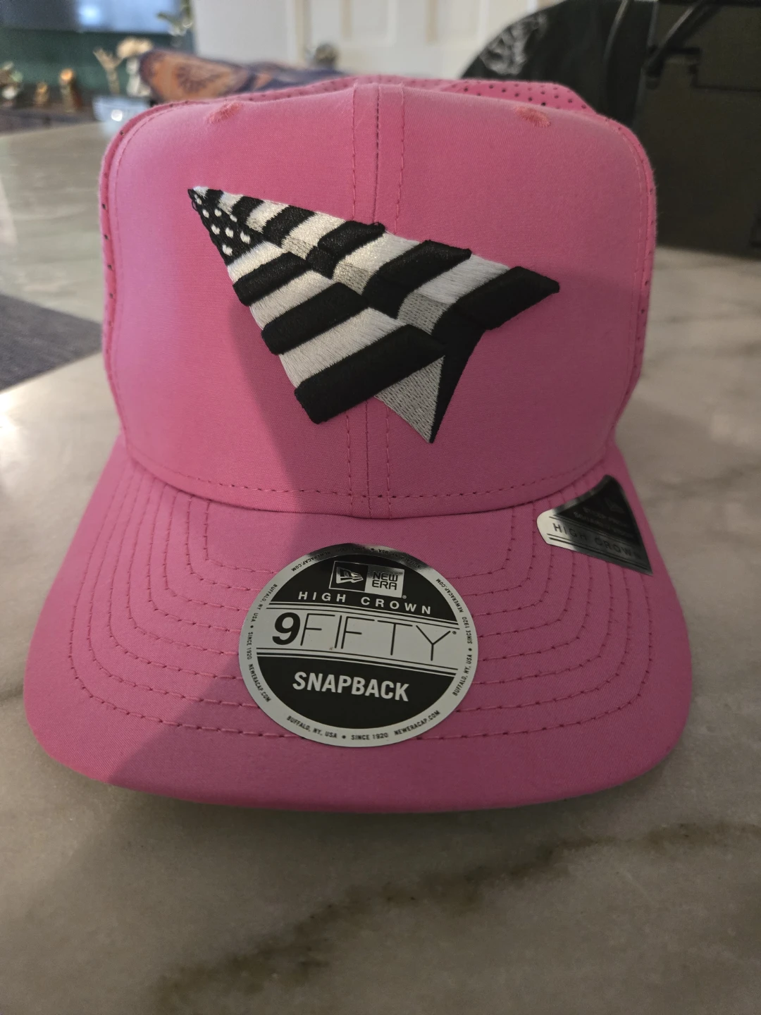 New Era Airplane 9FIFTY Snapback Pink Hat "On The Run"