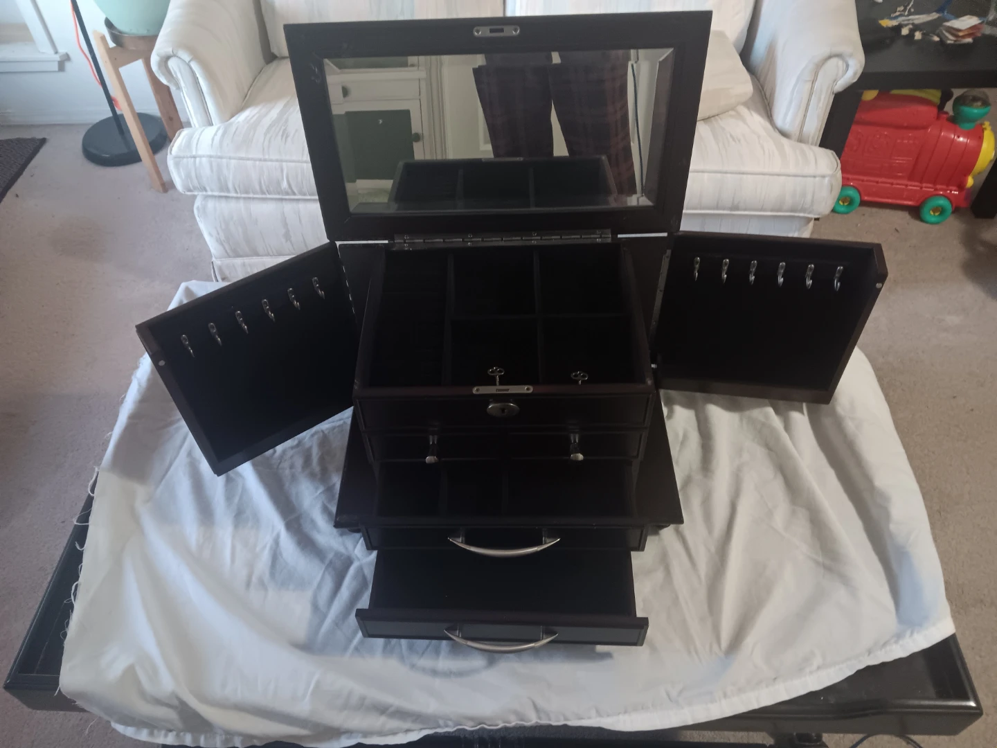 Perfect Mothers Day gift!!  Jewelry Box w/ Mirror & Drawers - photo 2