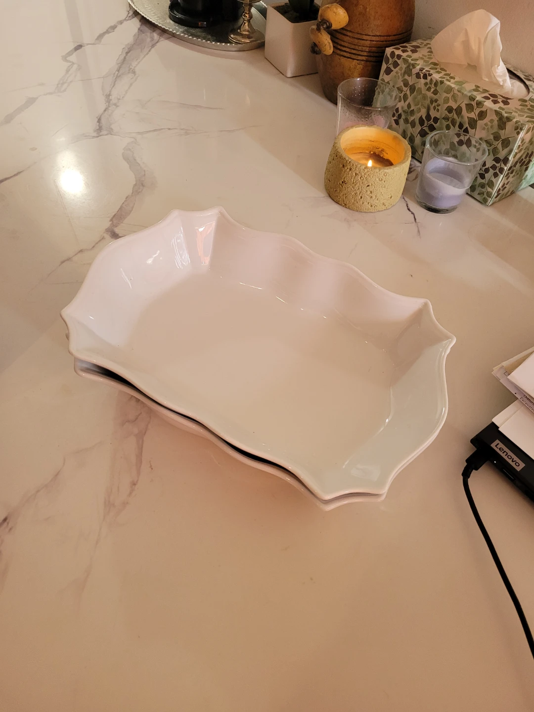 Set of 2 White Serving Platters - photo 2