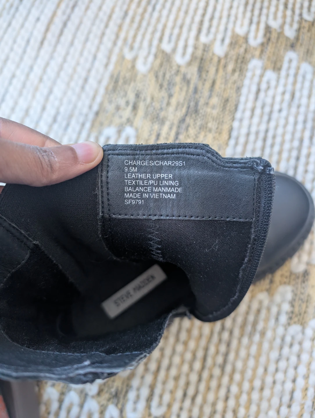 Steve Madden Black Leather Chelsea Boots - Size 9.5 - photo 5