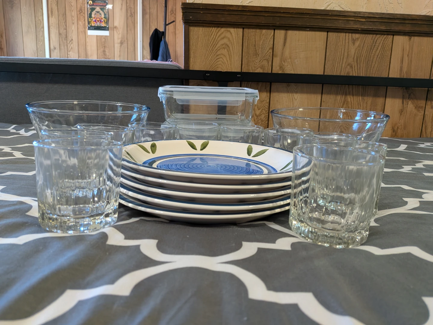 Glassware, Dinner Plates, and Food Storage Set - photo 3
