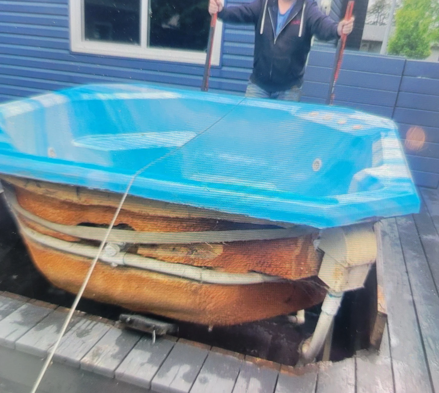 Hot Tub Removal & Relocation Service - photo 3