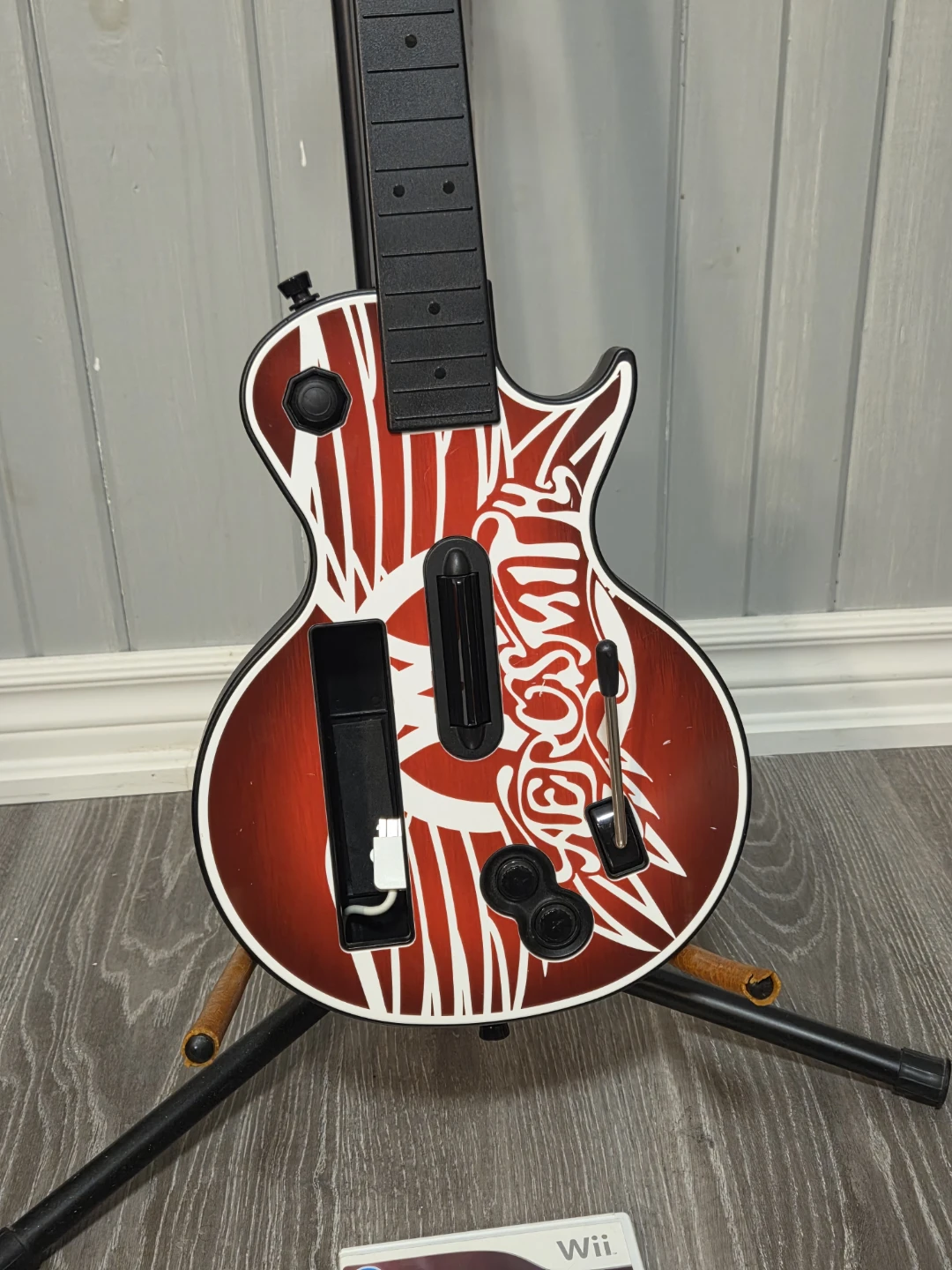 Gibson Guitar Hero Wii Controller - photo 3