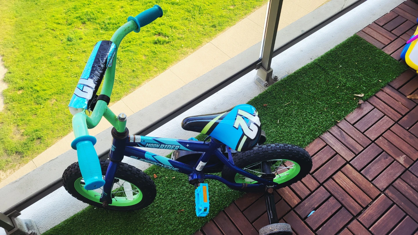 Supercycle Moon Rider Kids Bike