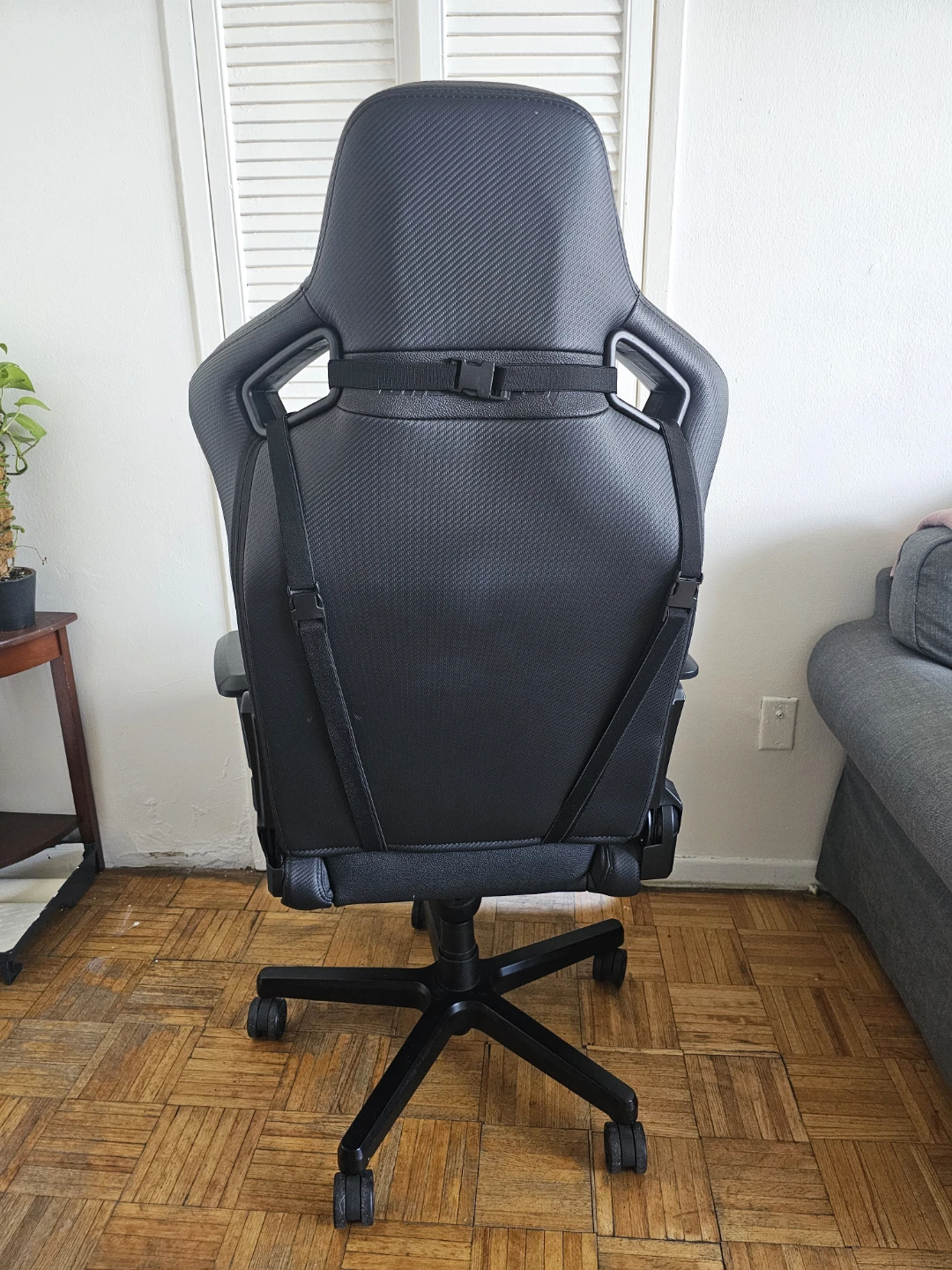 AndaSeat Gaming Chair - Black