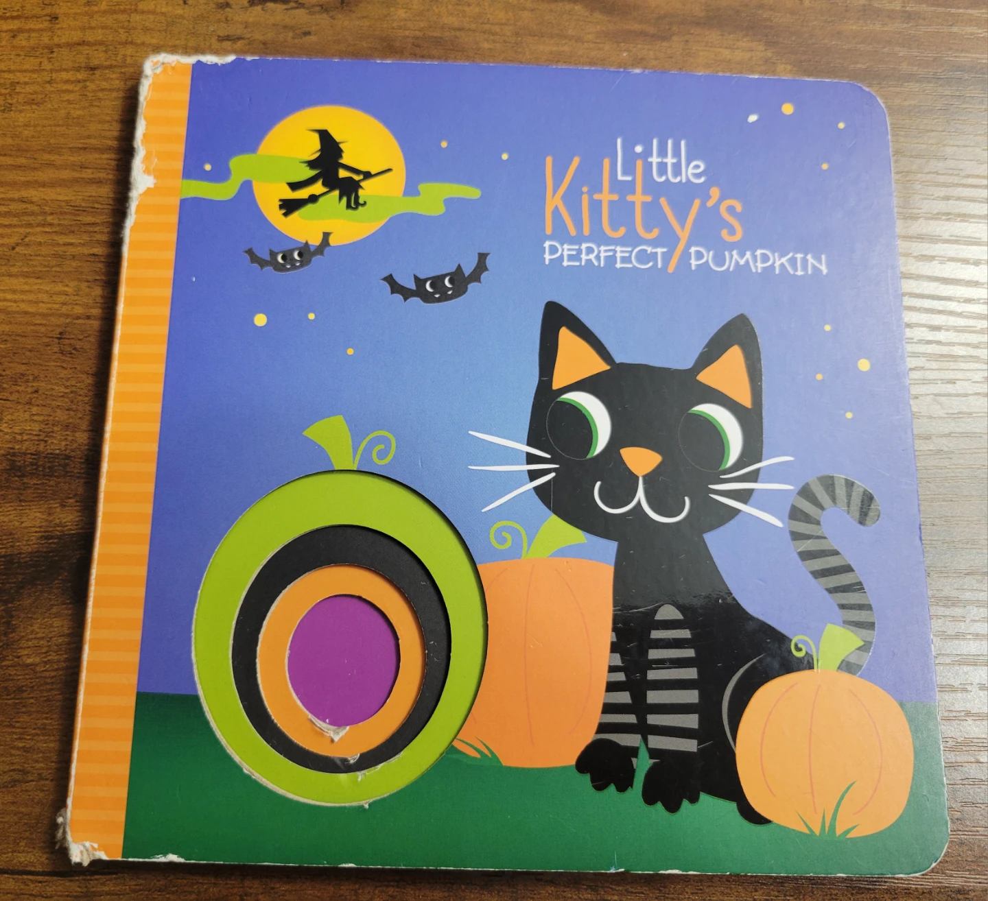 Little Kitty's Perfect Pumpkin Board Book
