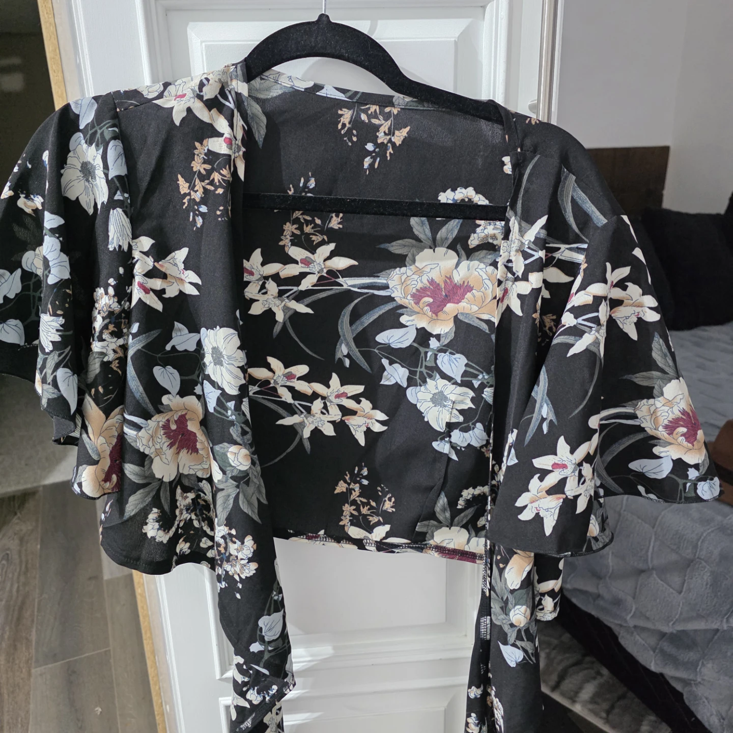 Black floral print kimono cardigan