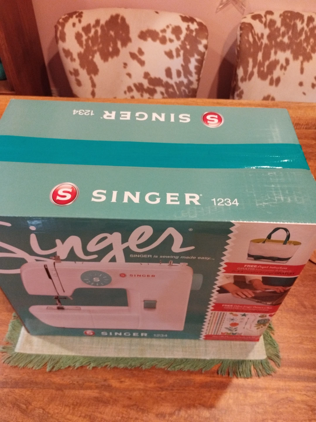 Singer 1234 Sewing Machine - photo 2