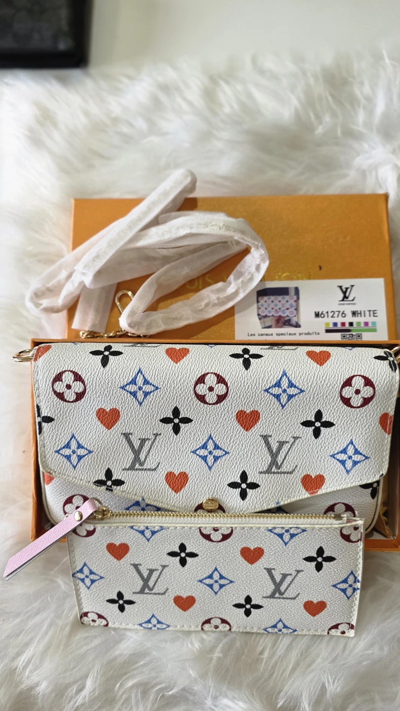 White Monogram Hearts Clutch Set - photo 2
