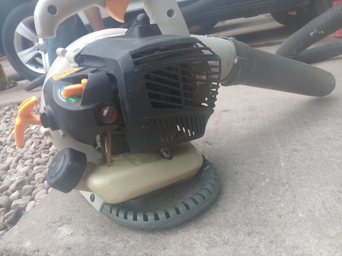 Ryobi 2 Cycle Gas Leaf Blower - photo 5