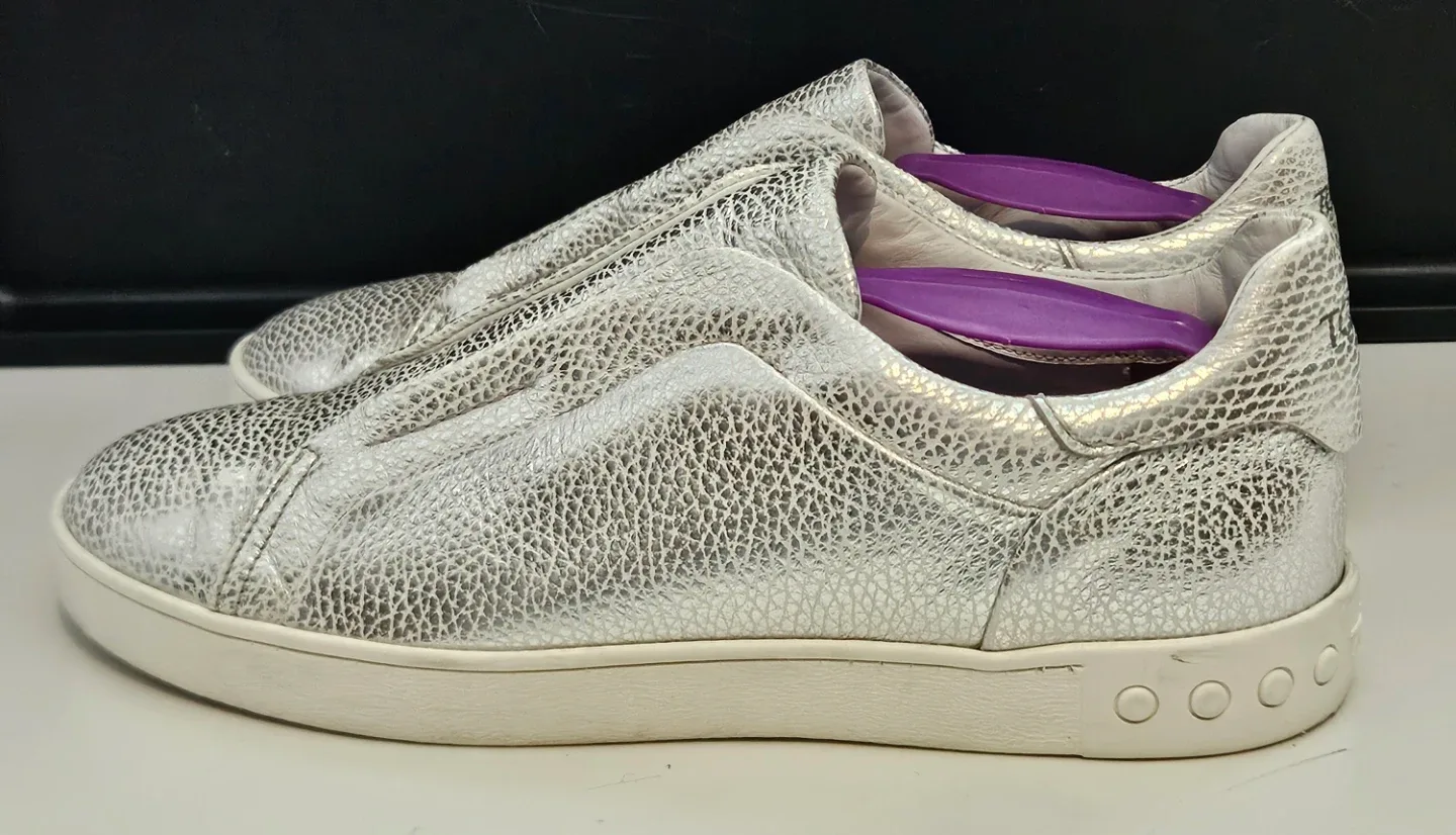 TOD'S Crackle Silver Textured Slip-On Sneakers - photo 3