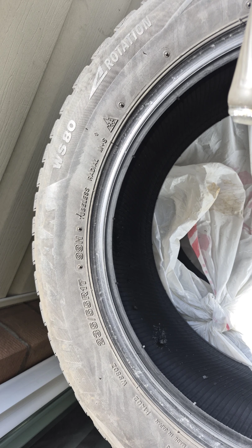 Bridgestone Blizzak WS80 235/55R17 99H Winter Tires - photo 3