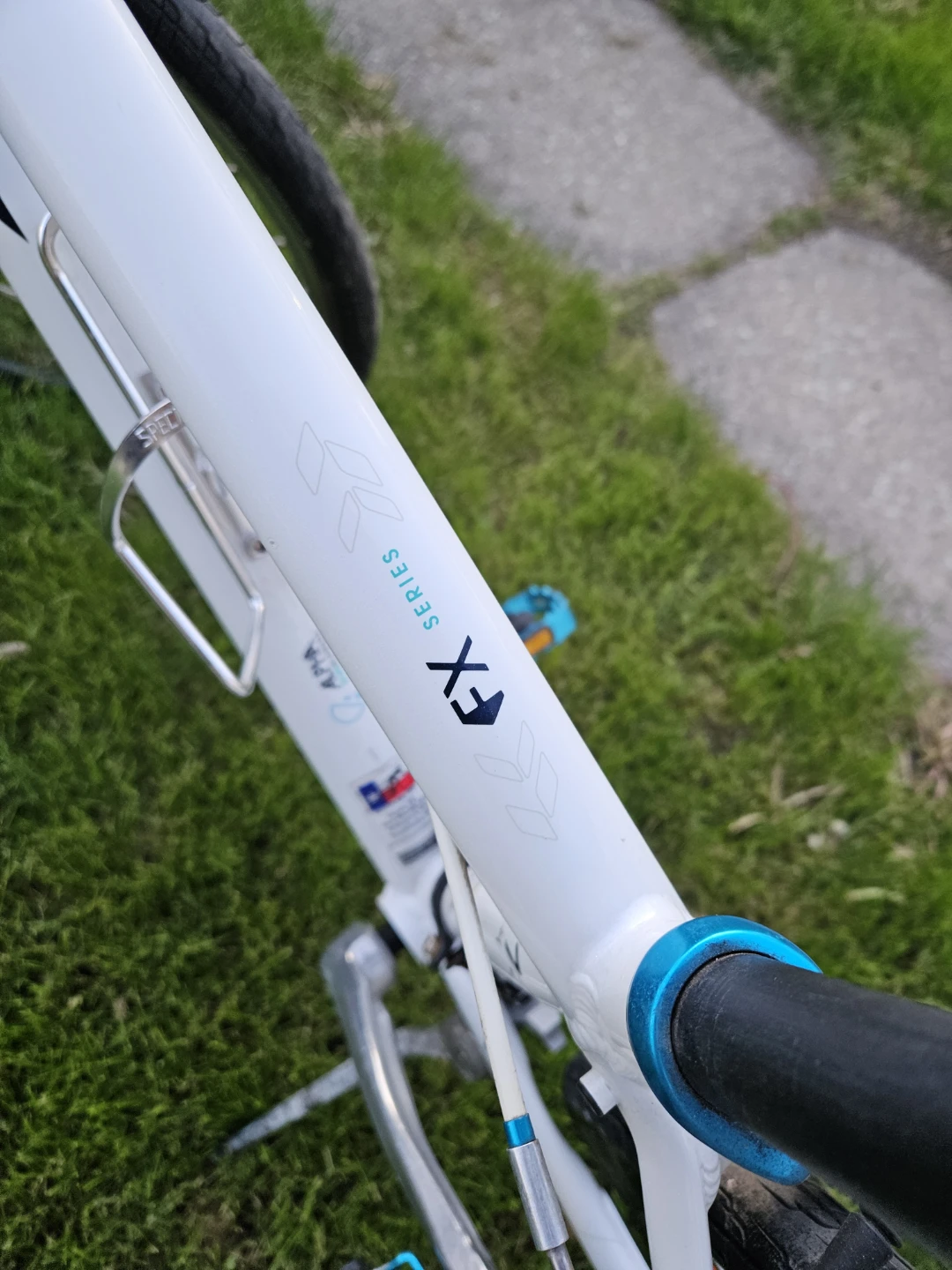 Trek FX Hybrid Bike - photo 2